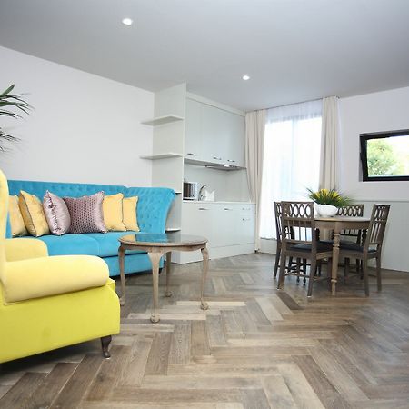 Etterbeek Aparthotel L'Impronta מראה חיצוני תמונה