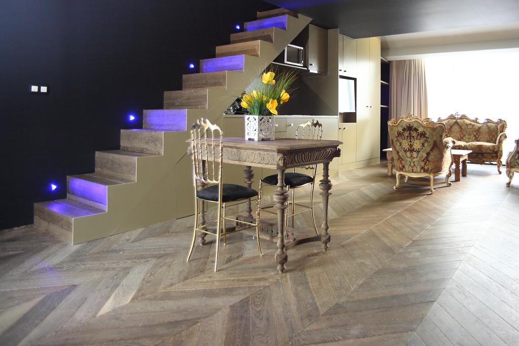 Etterbeek Aparthotel L'Impronta מראה חיצוני תמונה
