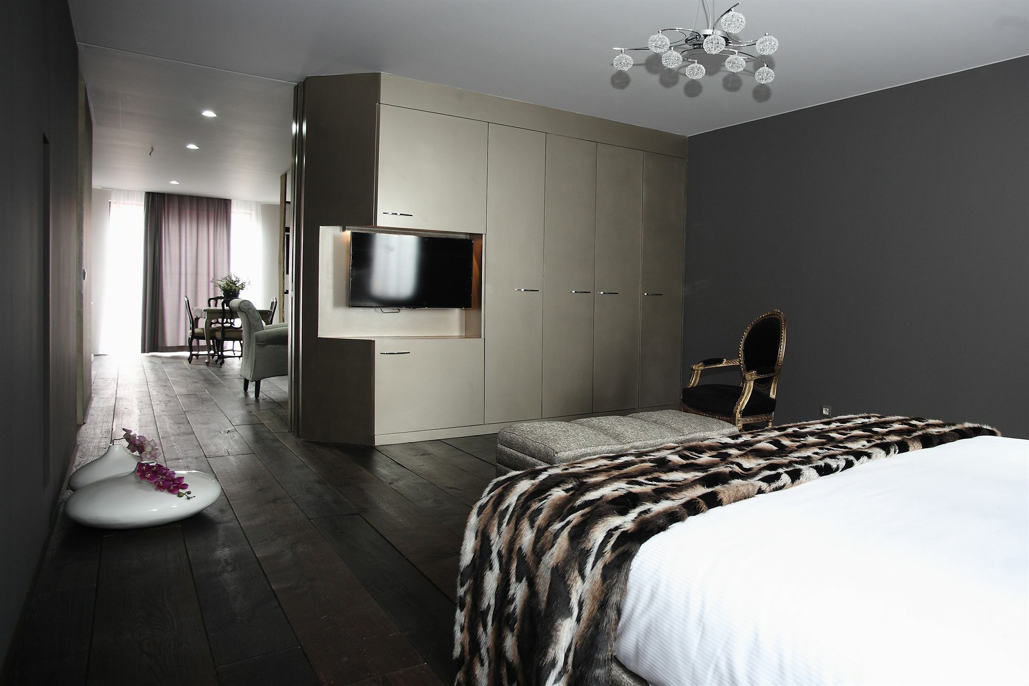 Etterbeek Aparthotel L'Impronta מראה חיצוני תמונה