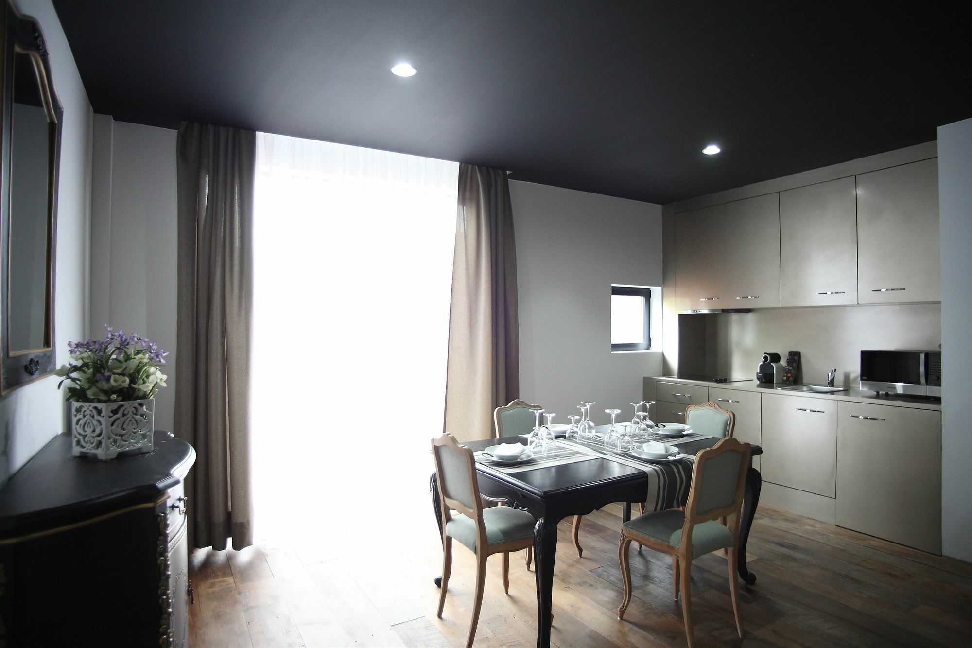 Etterbeek Aparthotel L'Impronta מראה חיצוני תמונה