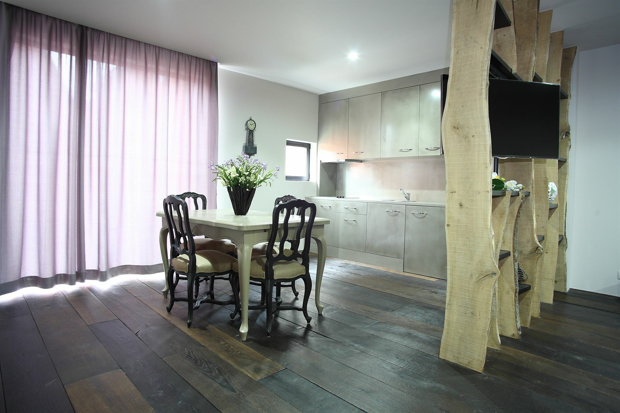 Etterbeek Aparthotel L'Impronta מראה חיצוני תמונה