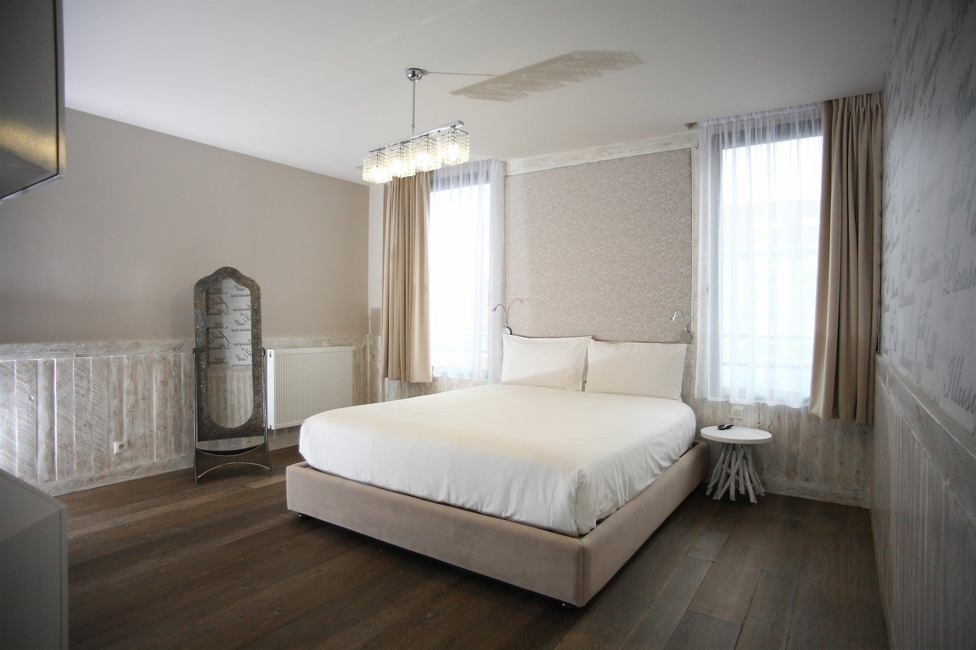 Etterbeek Aparthotel L'Impronta מראה חיצוני תמונה