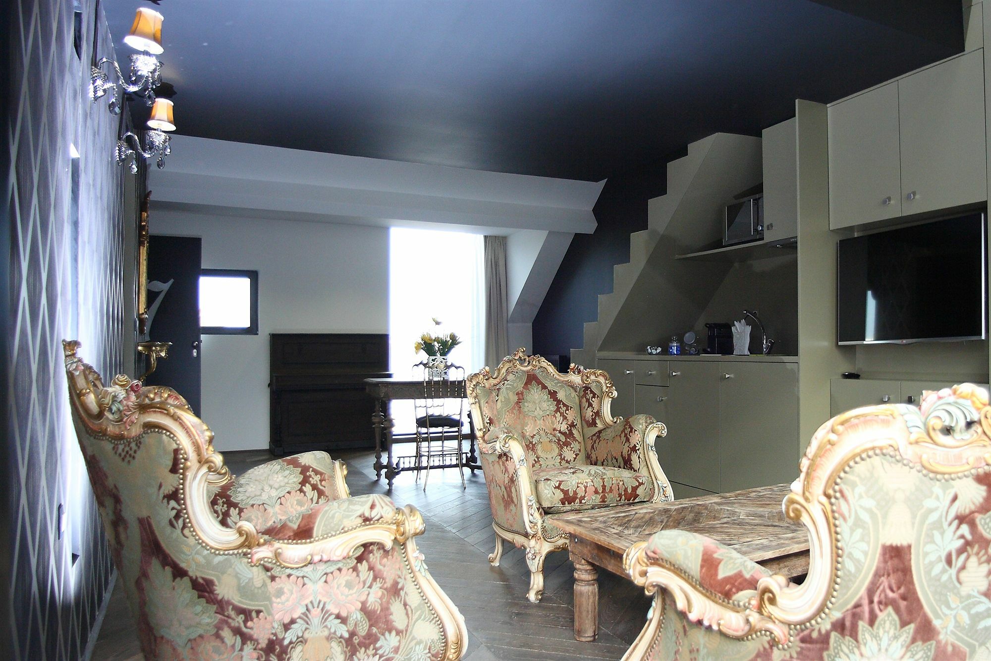 Etterbeek Aparthotel L'Impronta מראה חיצוני תמונה